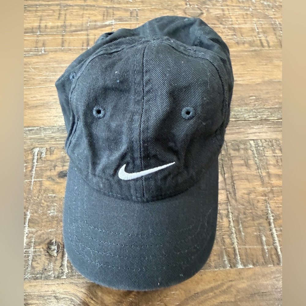 Nike Classic Black Hat Infant Sporty sun protection